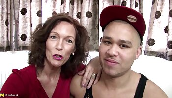 Gay Hunks sexlào khỏa thân và có một ba chiều